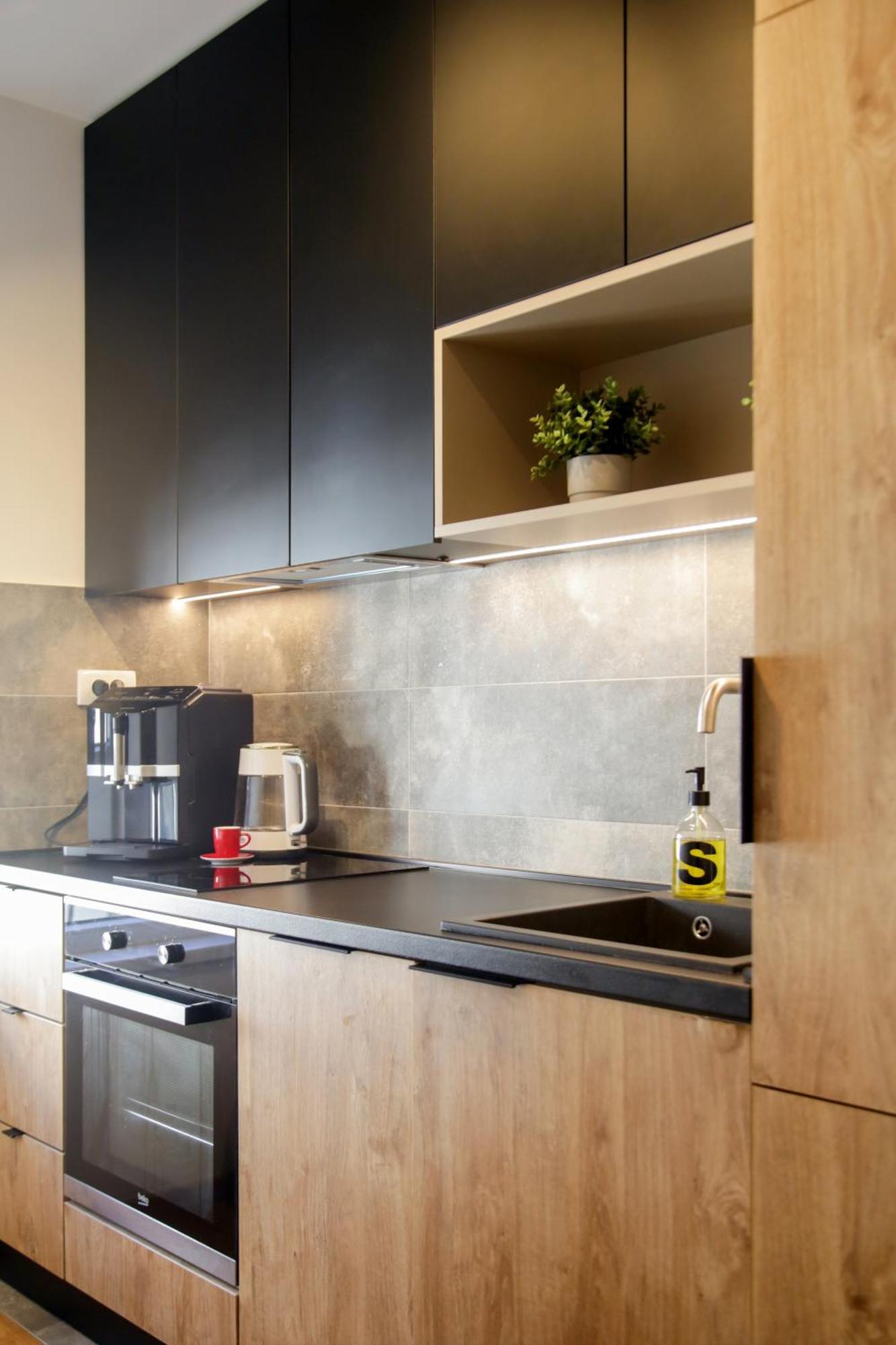 Supernova DeLuxe Residence Novi Sad Quarto foto
